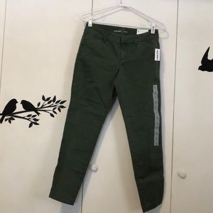 Old Navy Size 2 Ankle Length Pixie Pants Green New With Tags